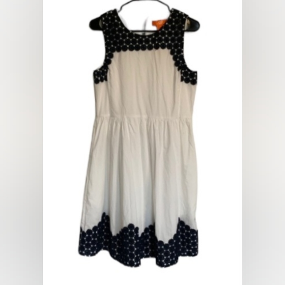 White 100% Cotton Dress with Blue Floral Crochet at Neckline and Hemline - Picture 11 of 13